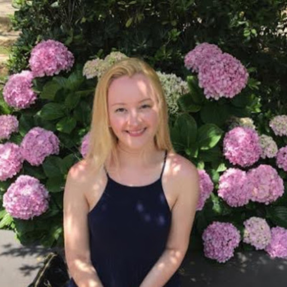 Meet your Posher, Vanessa - Picture 1 of 1